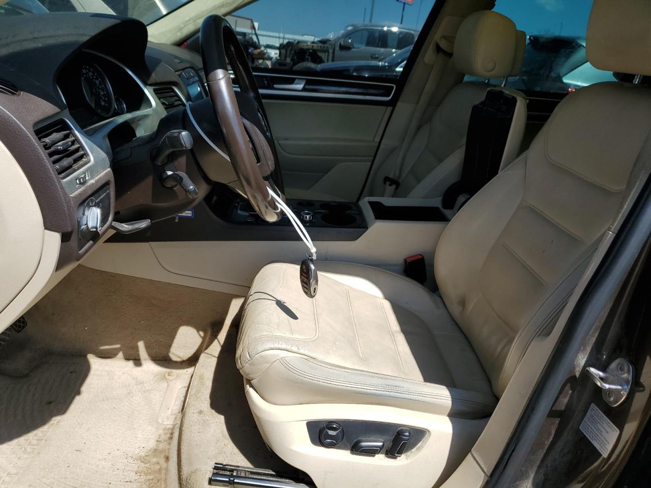 2014 Volkswagen Touareg V6 - Фото 7