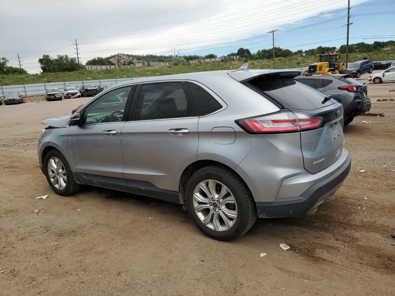 2020 Ford Edge Titanium - Фото 2
