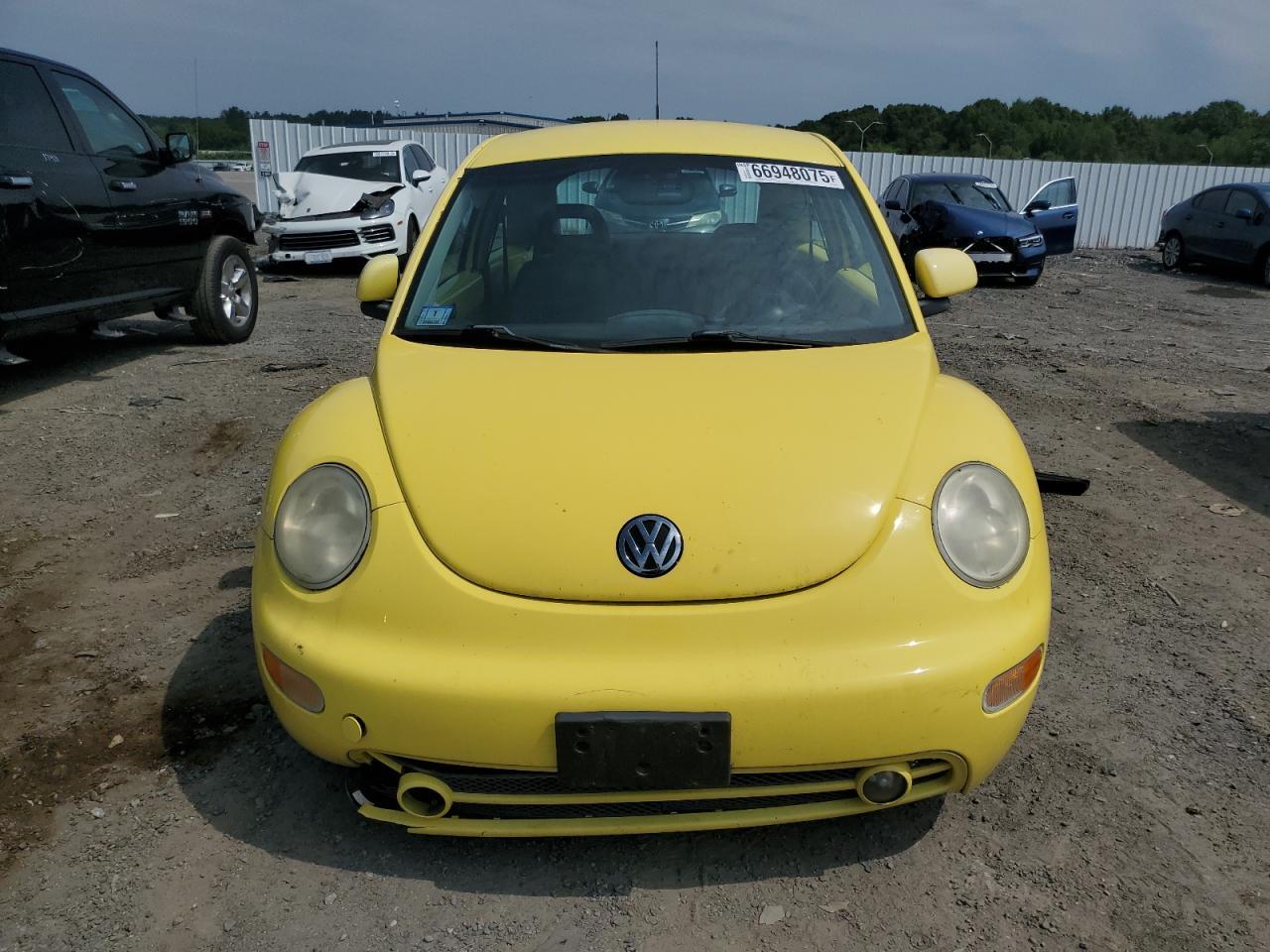 2000 Volkswagen New Beetle Gls - Фото 5