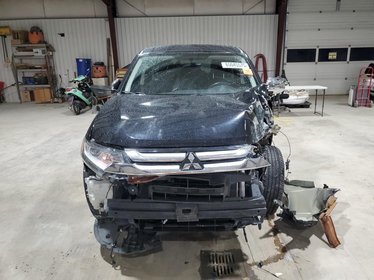 2018 Mitsubishi Outlander Se - Image 5