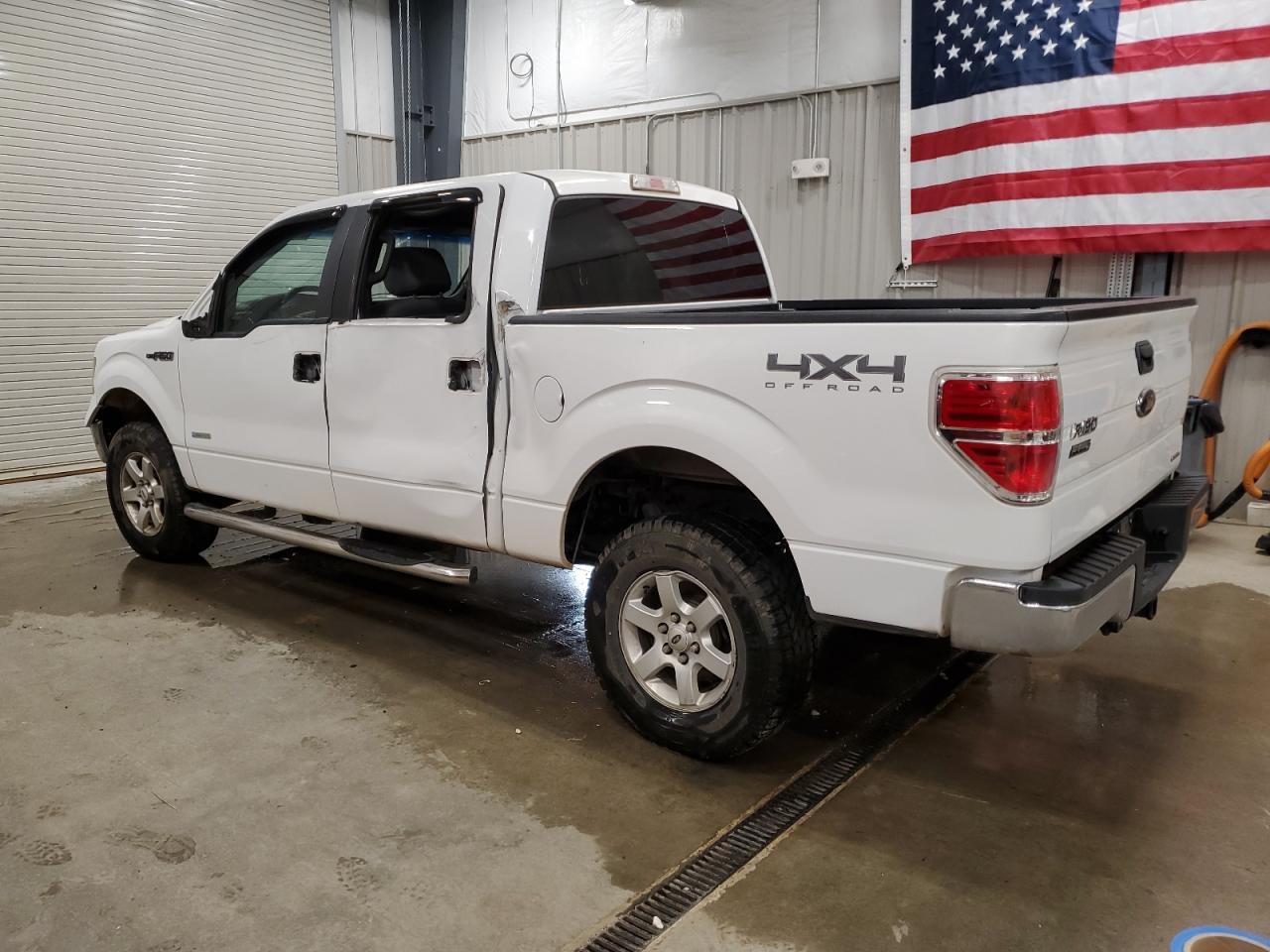 2013 Ford F150 Supercrew - Фото 2