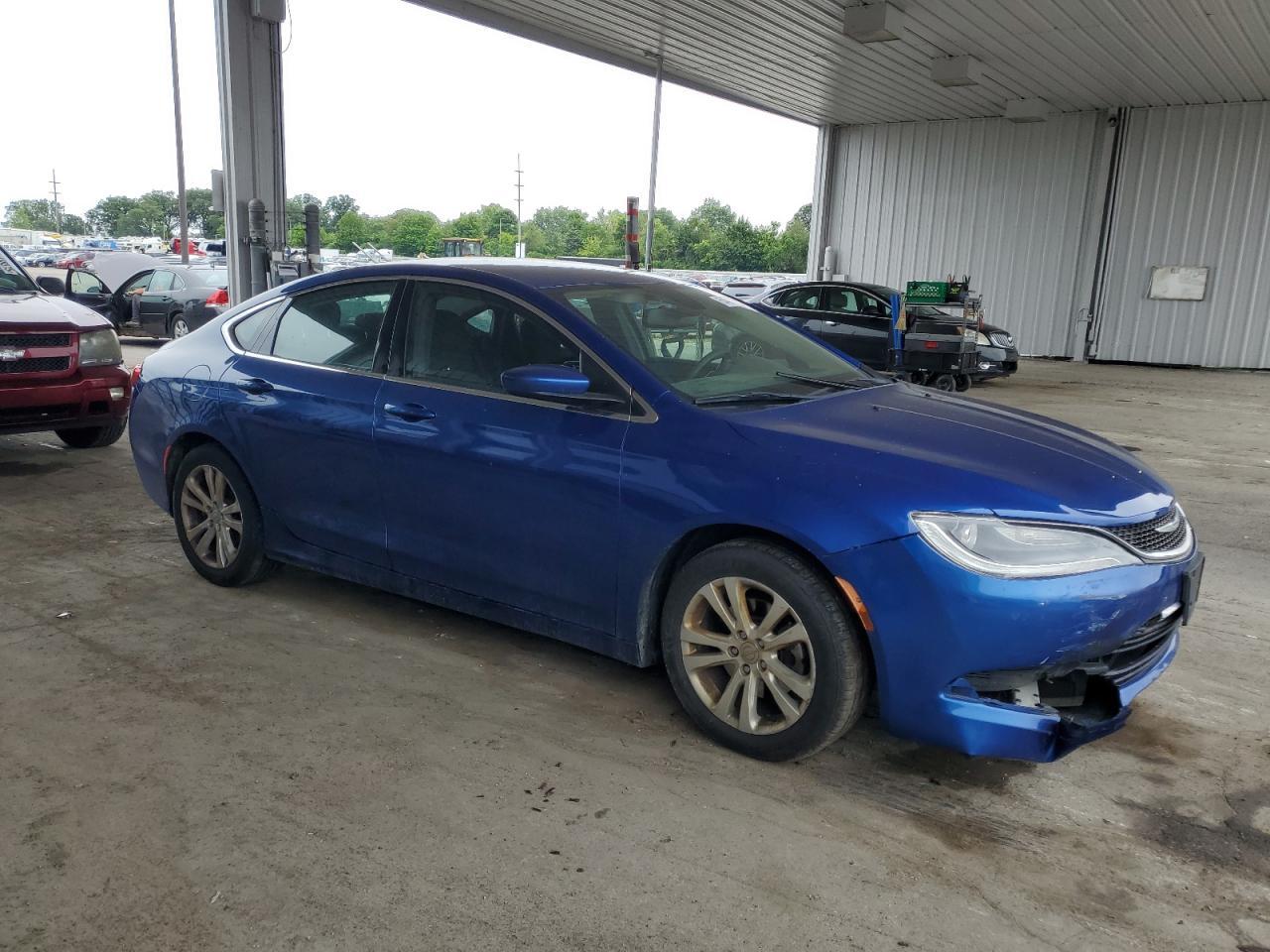 2015 Chrysler 200 Limited - Фото 4