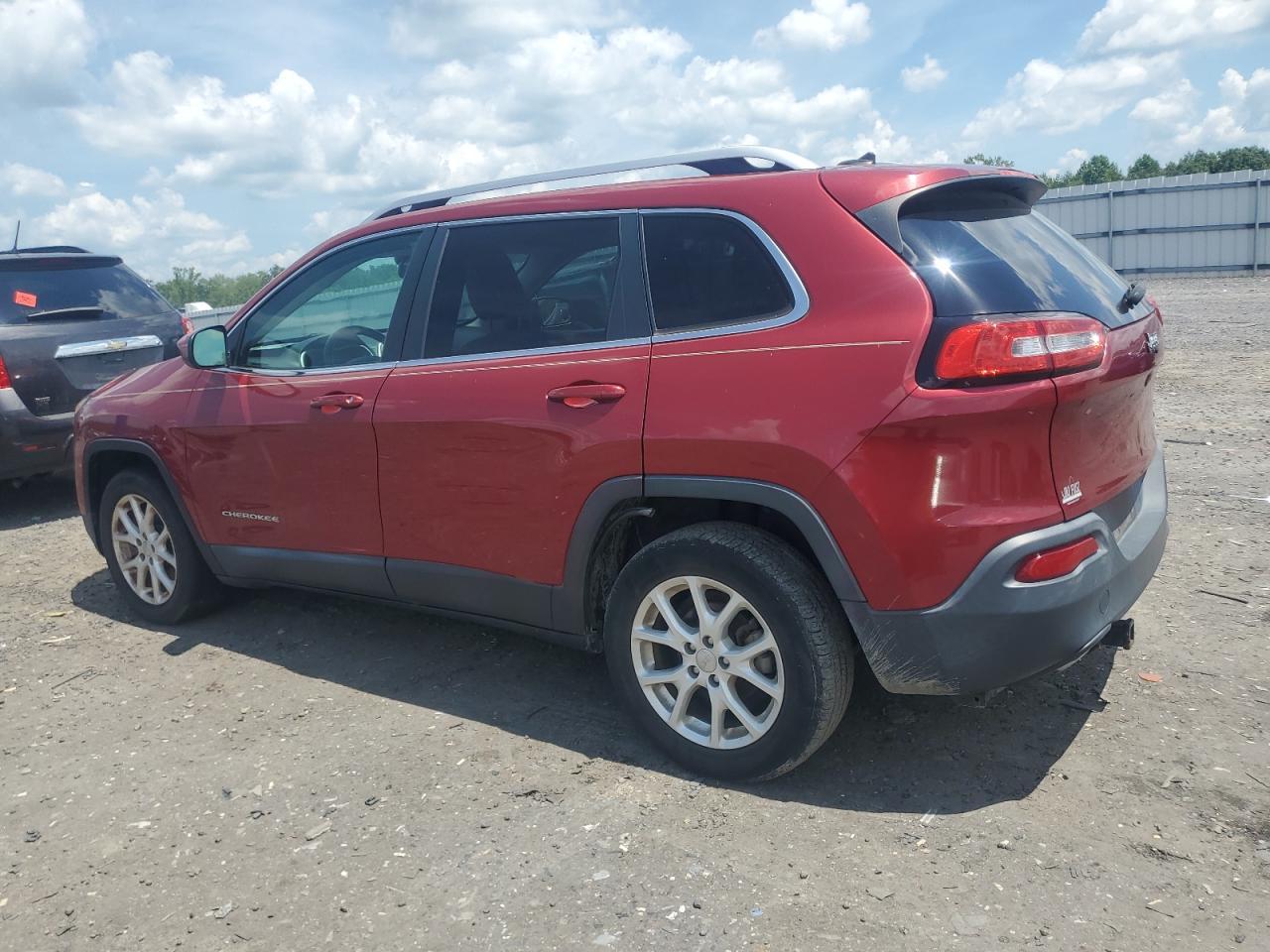 2015 Jeep Cherokee Latitude - Фото 2