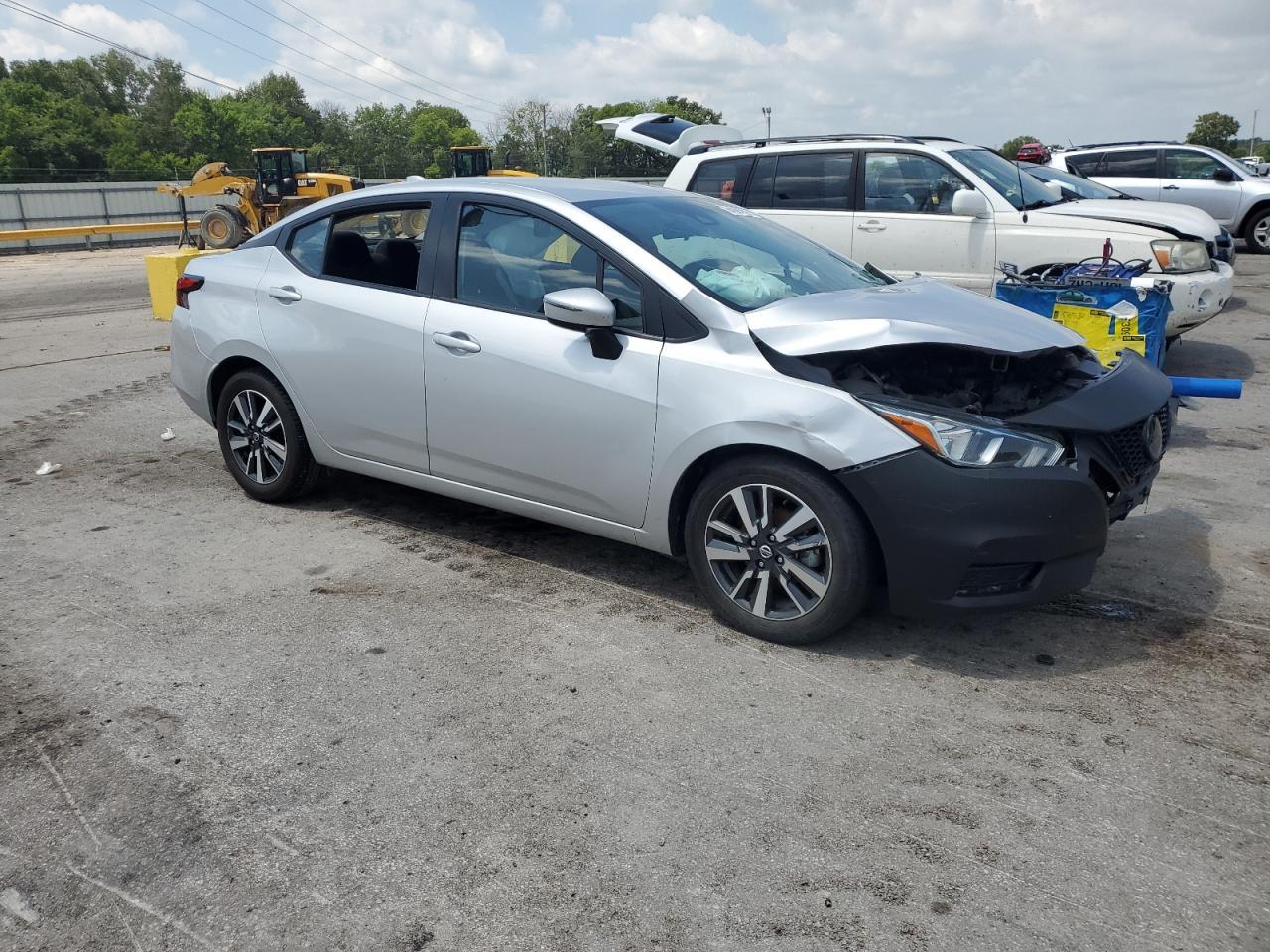 2021 Nissan Versa S - Фото 4