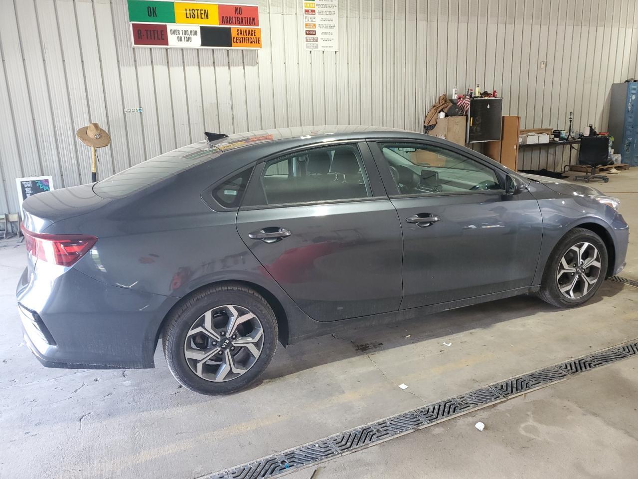 2021 Kia Forte Fe - Фото 3