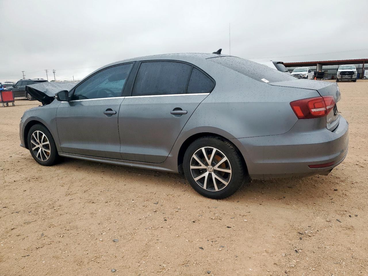 2018 Volkswagen Jetta Se - Image 2