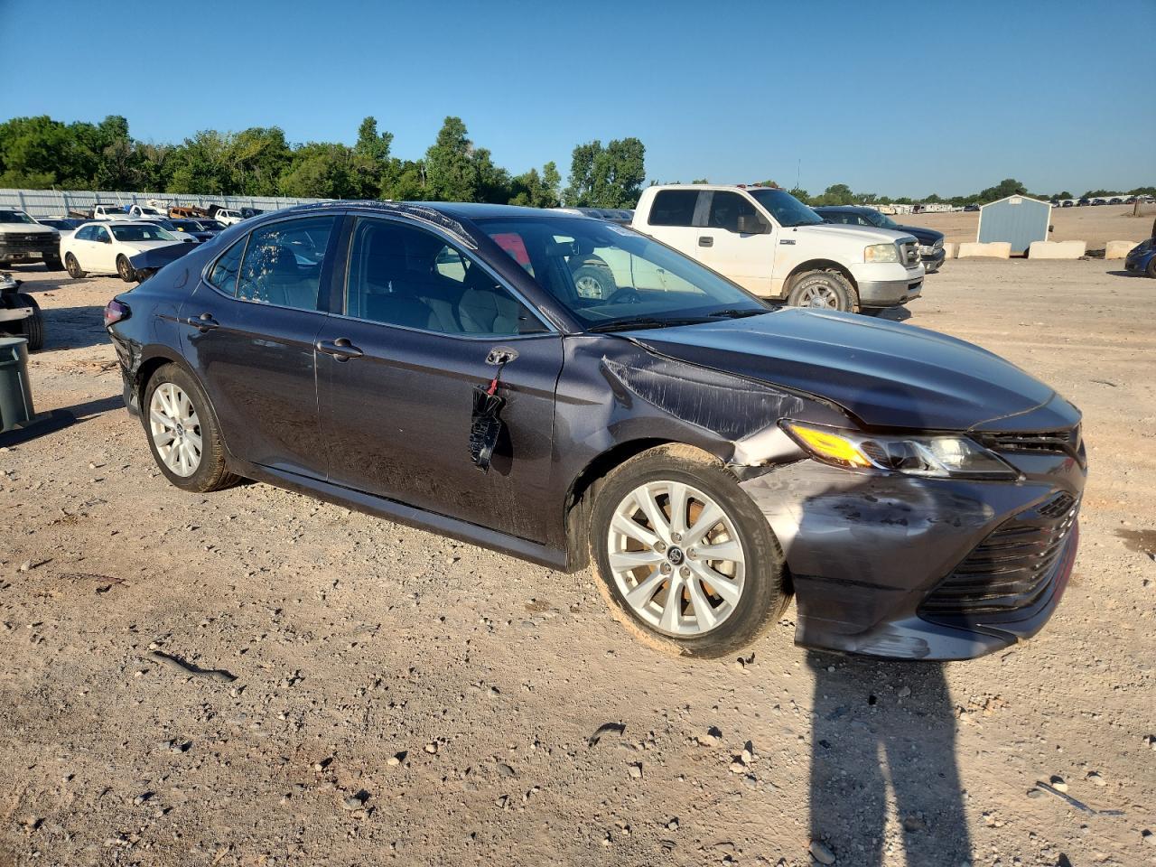 2019 Toyota Camry L - Фото 4