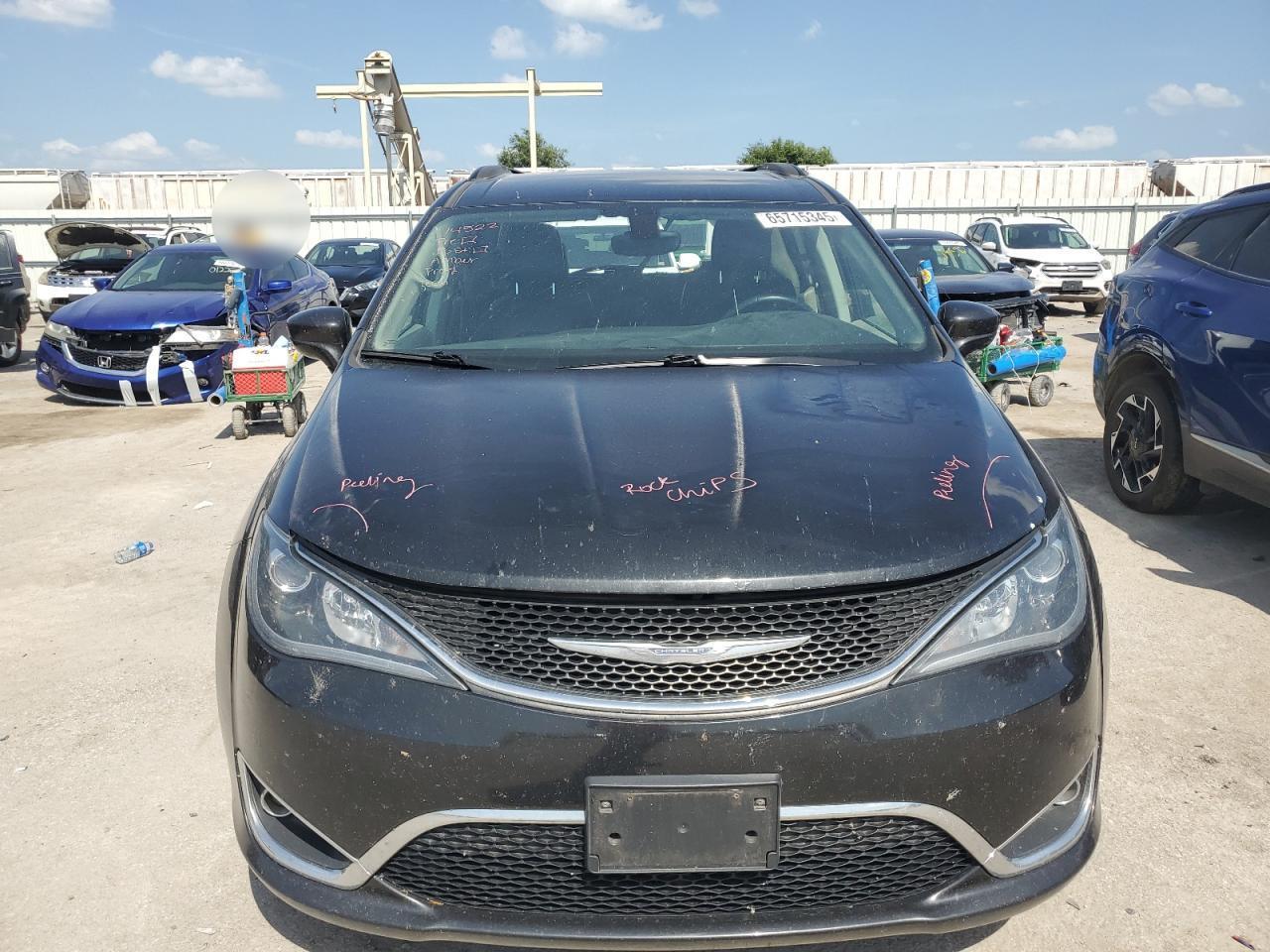 2017 Chrysler Pacifica Touring L - Фото 5