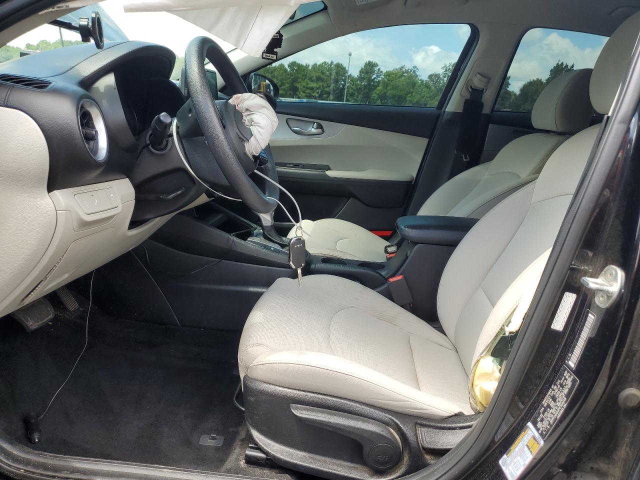 2023 Kia Forte Lx - Image 7