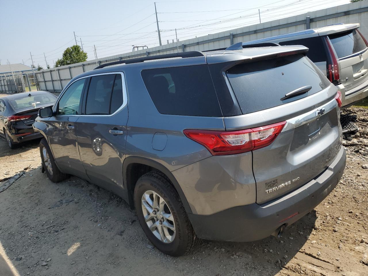2020 Chevrolet Traverse Lt - Фото 2