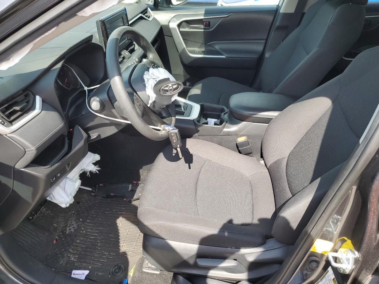 2021 Toyota Rav4 Le - Image 7