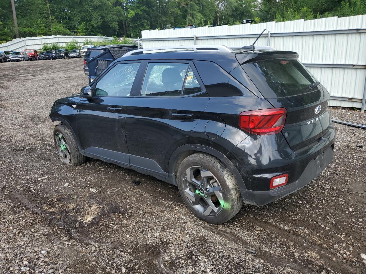 2024 Hyundai Venue Sel - Image 2