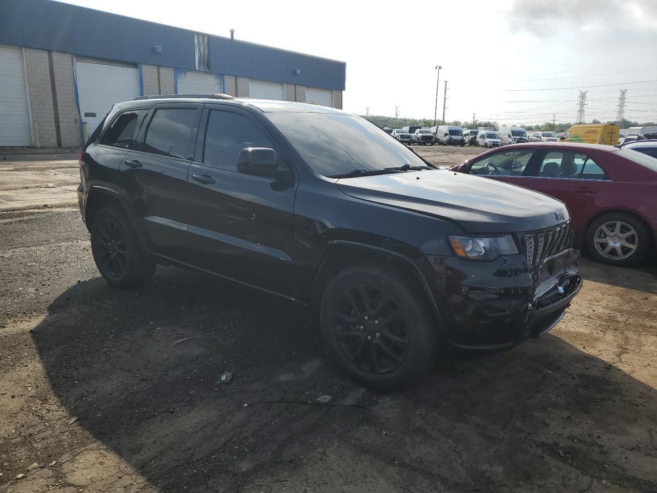 2019 Jeep Grand Cherokee Laredo - Фото 4