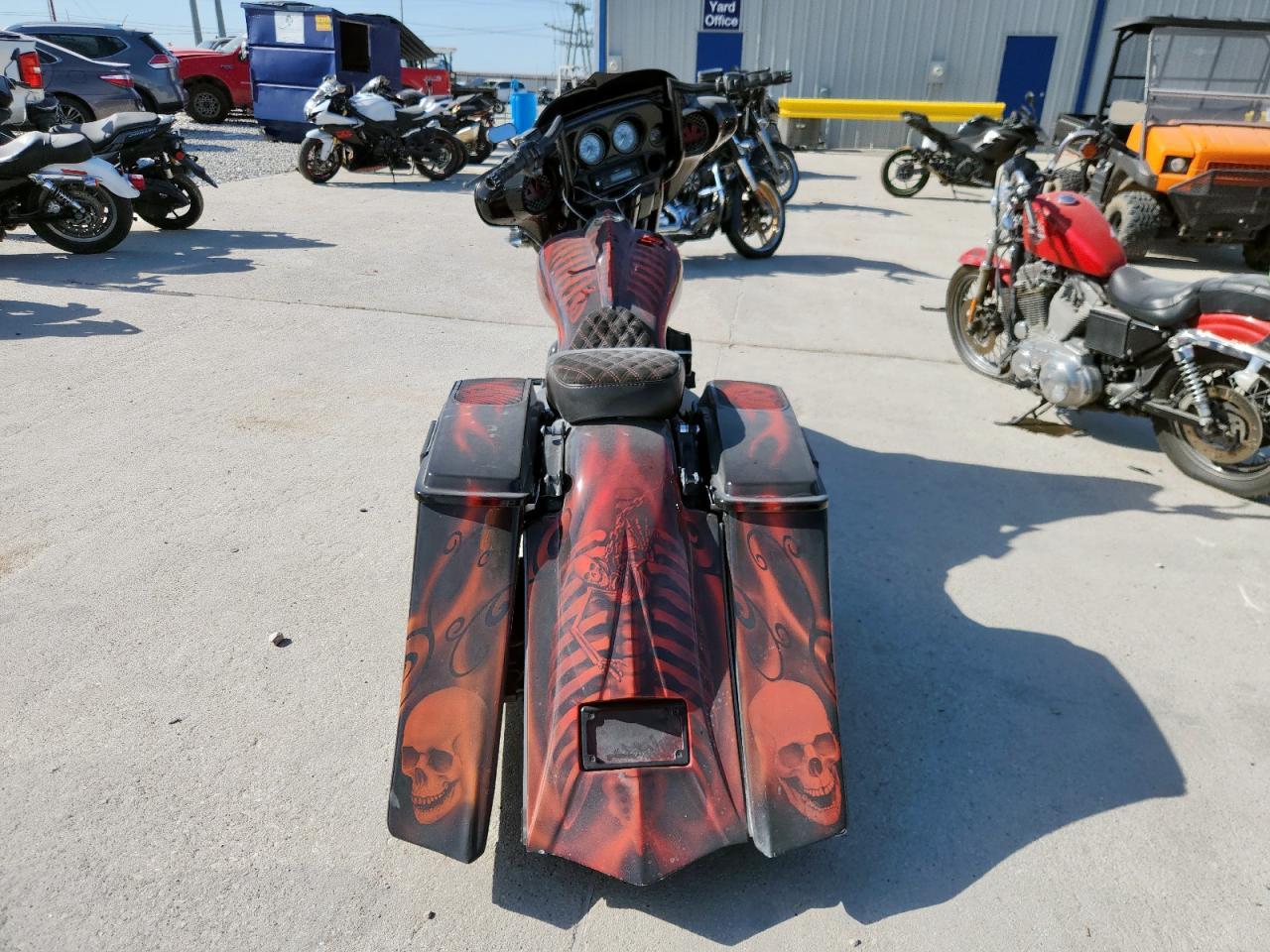 2009 Harley-Davidson Flhtcu - Фото 4