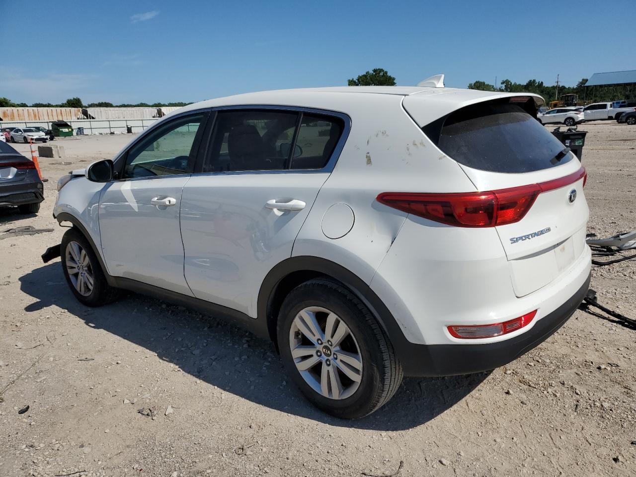 2017 Kia Sportage Lx - Image 2