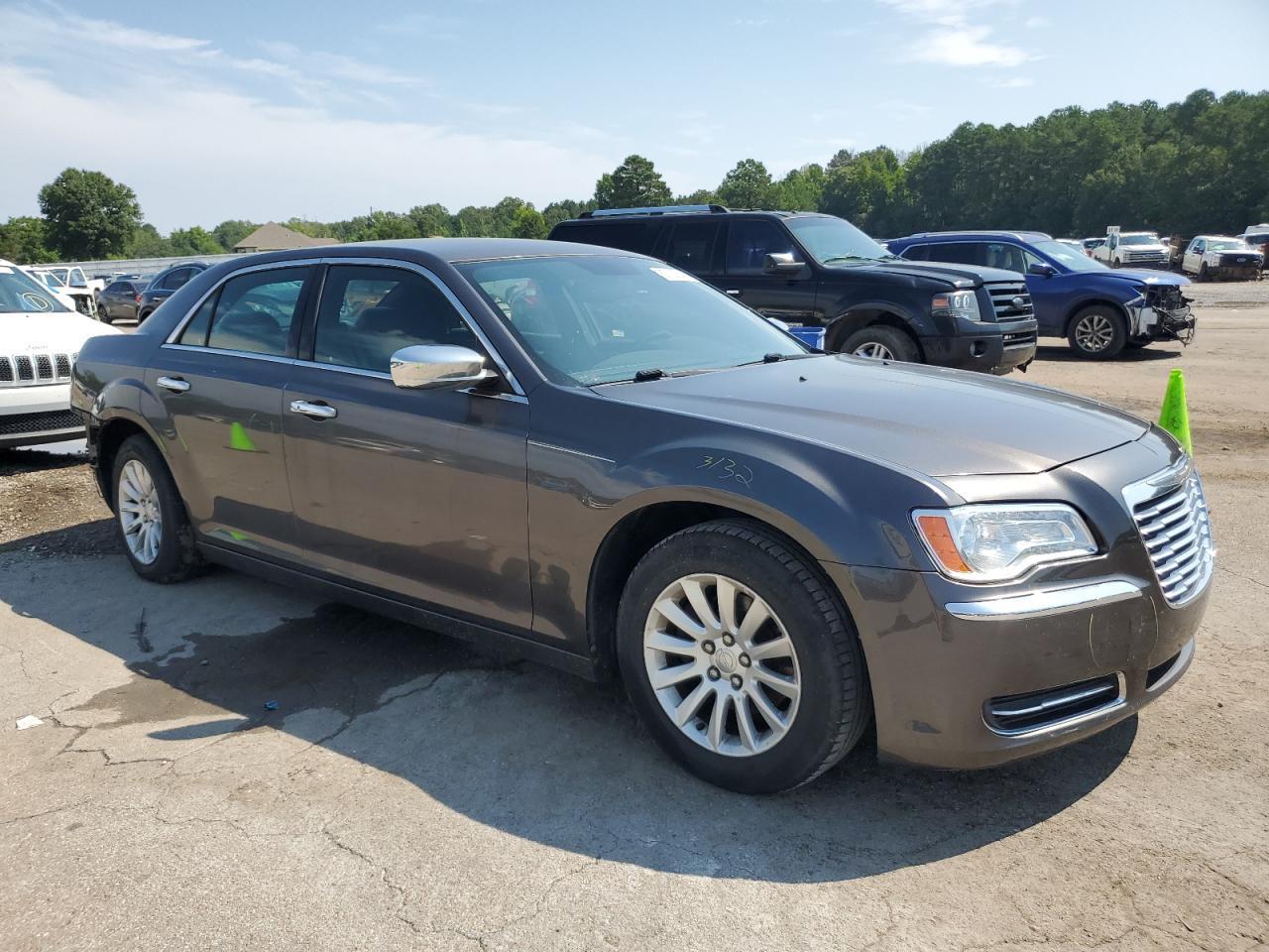 2013 Chrysler 300 - Фото 4