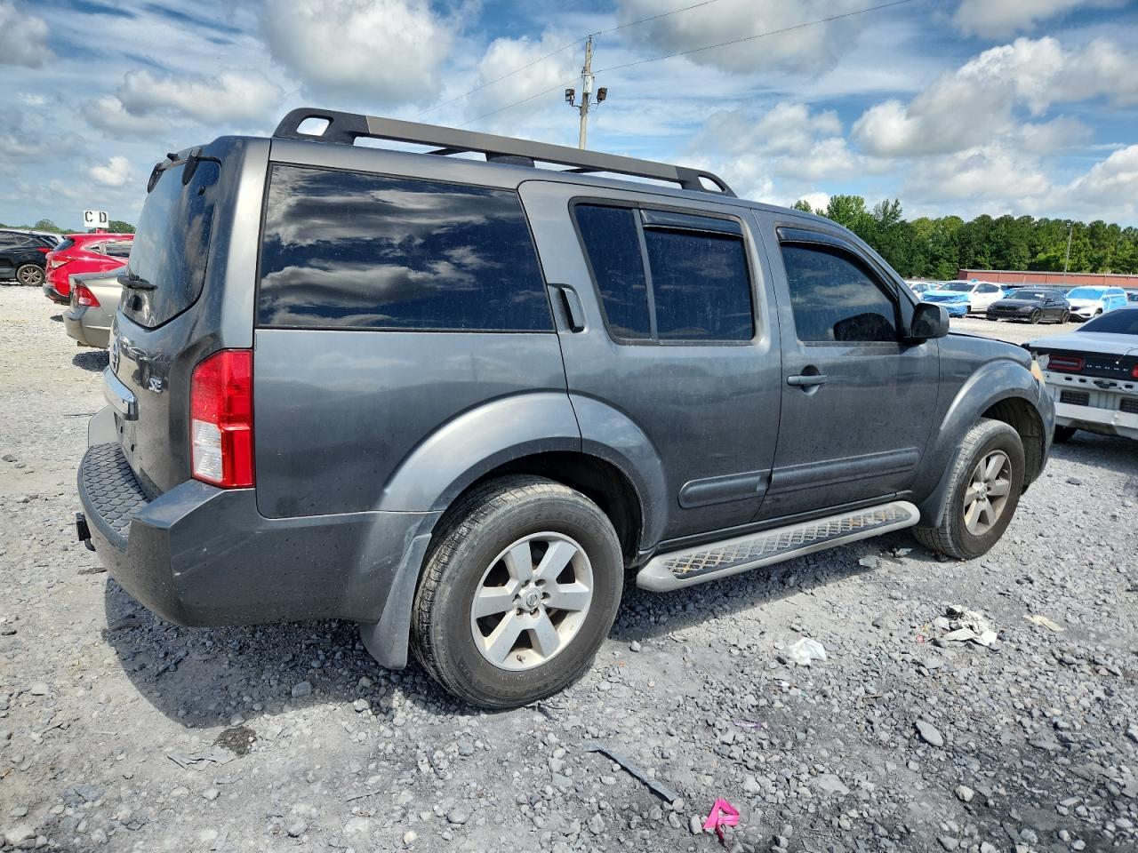 2008 Nissan Pathfinder S S - Image 3