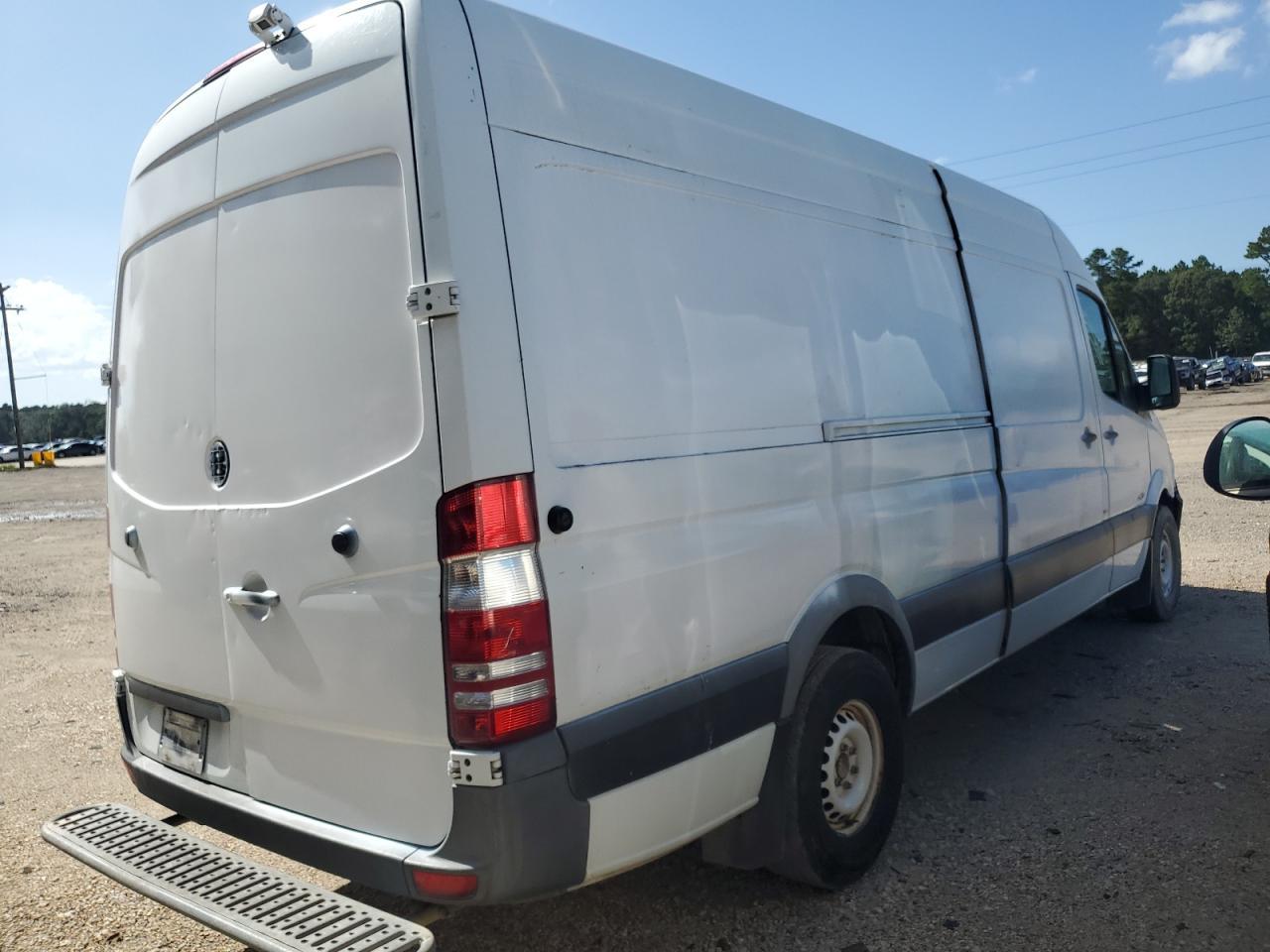 2015 Mercedes-Benz Sprinter 2500 - Фото 3