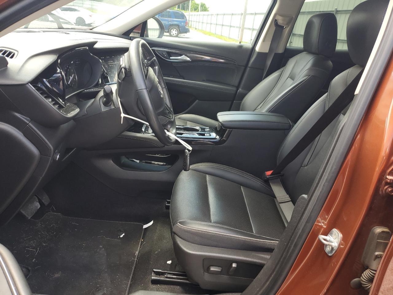 2022 Buick Envision Essence - Image 7