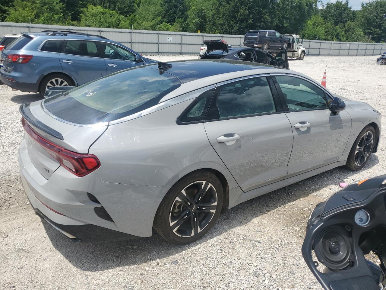 2022 Kia K5 Gt Line - Image 3