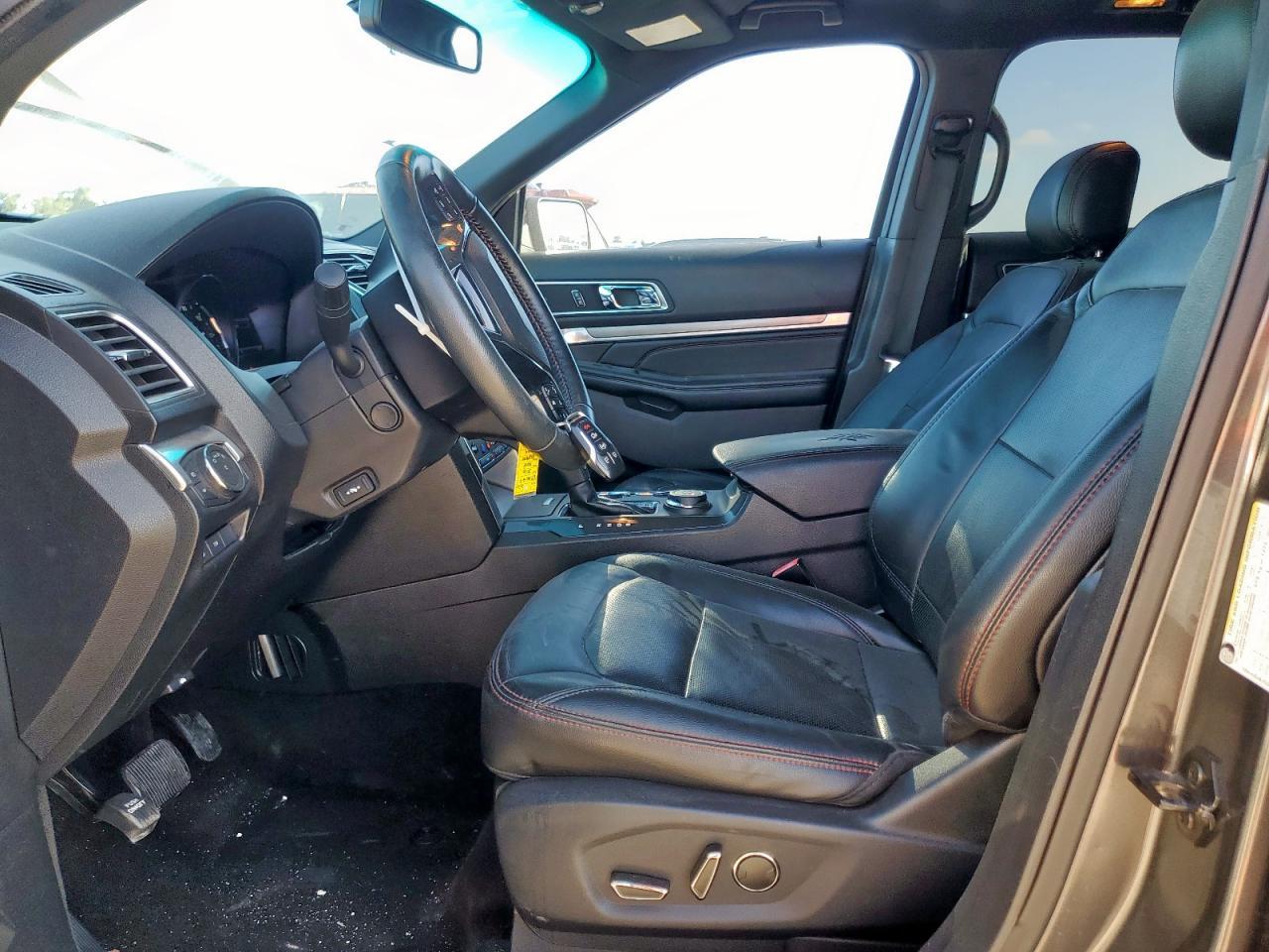 2016 Ford Explorer Sport - Фото 7