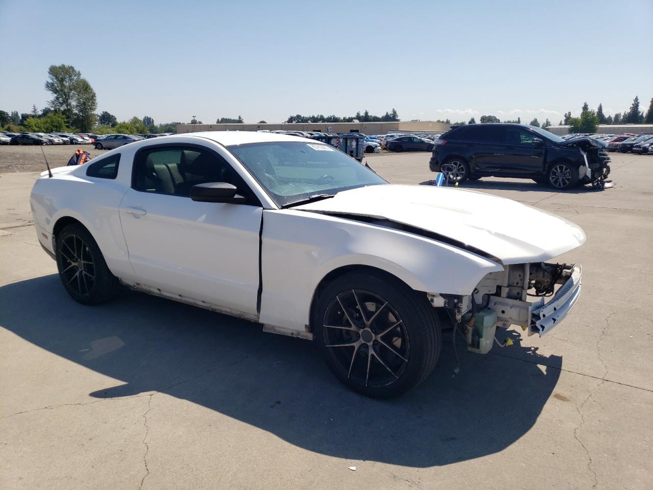 2011 Ford Mustang - Фото 4