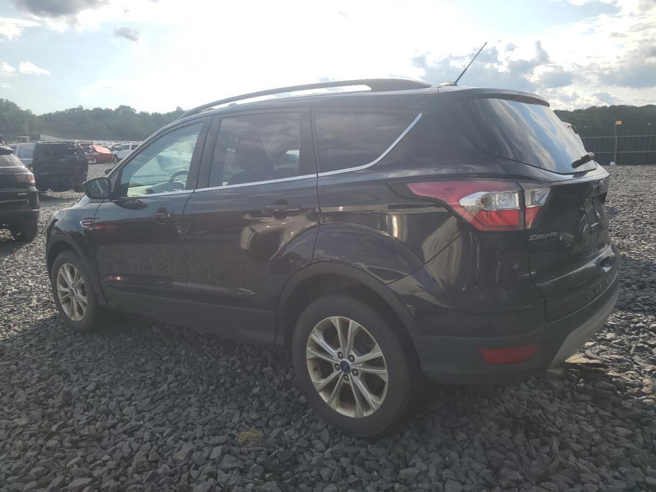 2018 Ford Escape Se - Фото 2