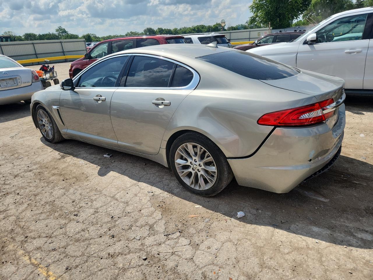 2013 Jaguar Xf - Фото 2