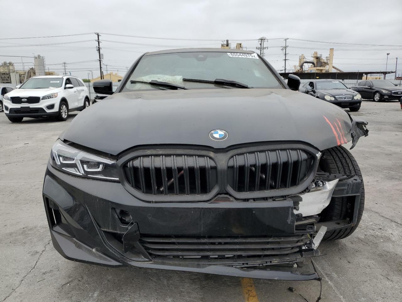 2023 BMW 330I - Фото 5