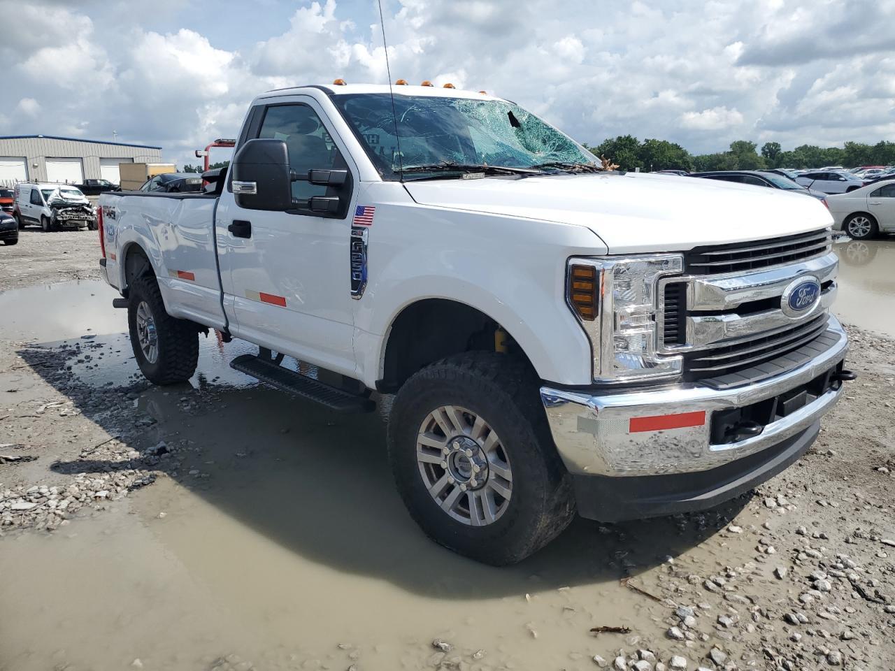 2019 Ford F250 Super Duty - Image 4