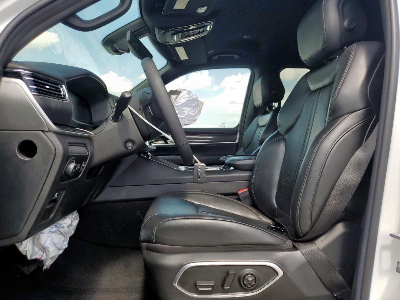 2022 Jeep Wagoneer Series I - Фото 7