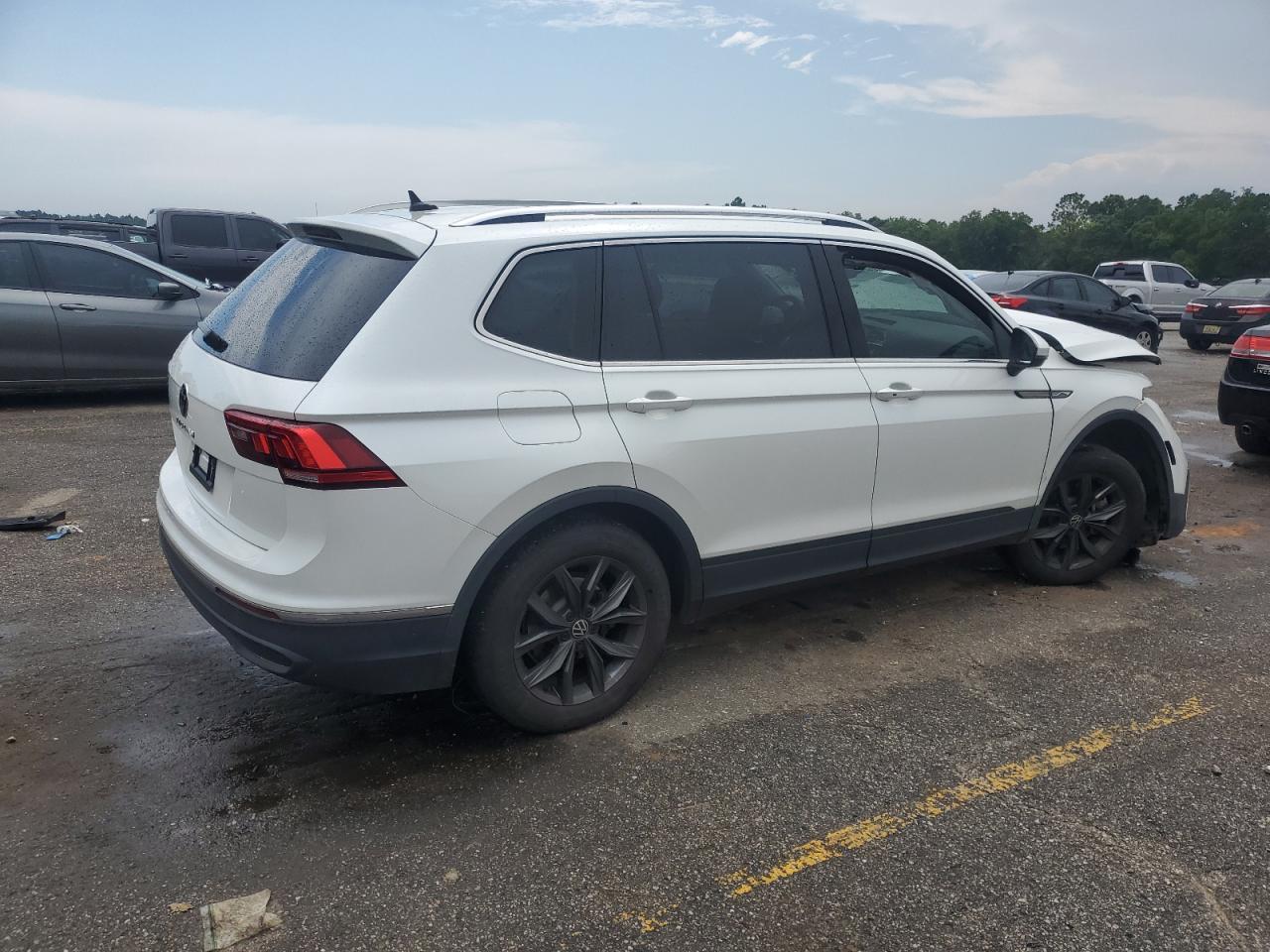 2023 Volkswagen Tiguan Se - Фото 3