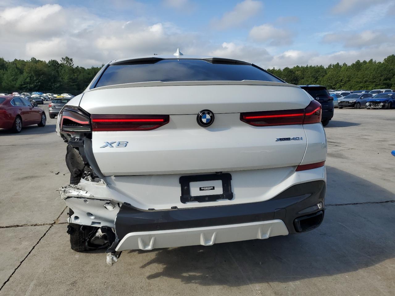 2022 BMW X6 xDrive40I - Image 6