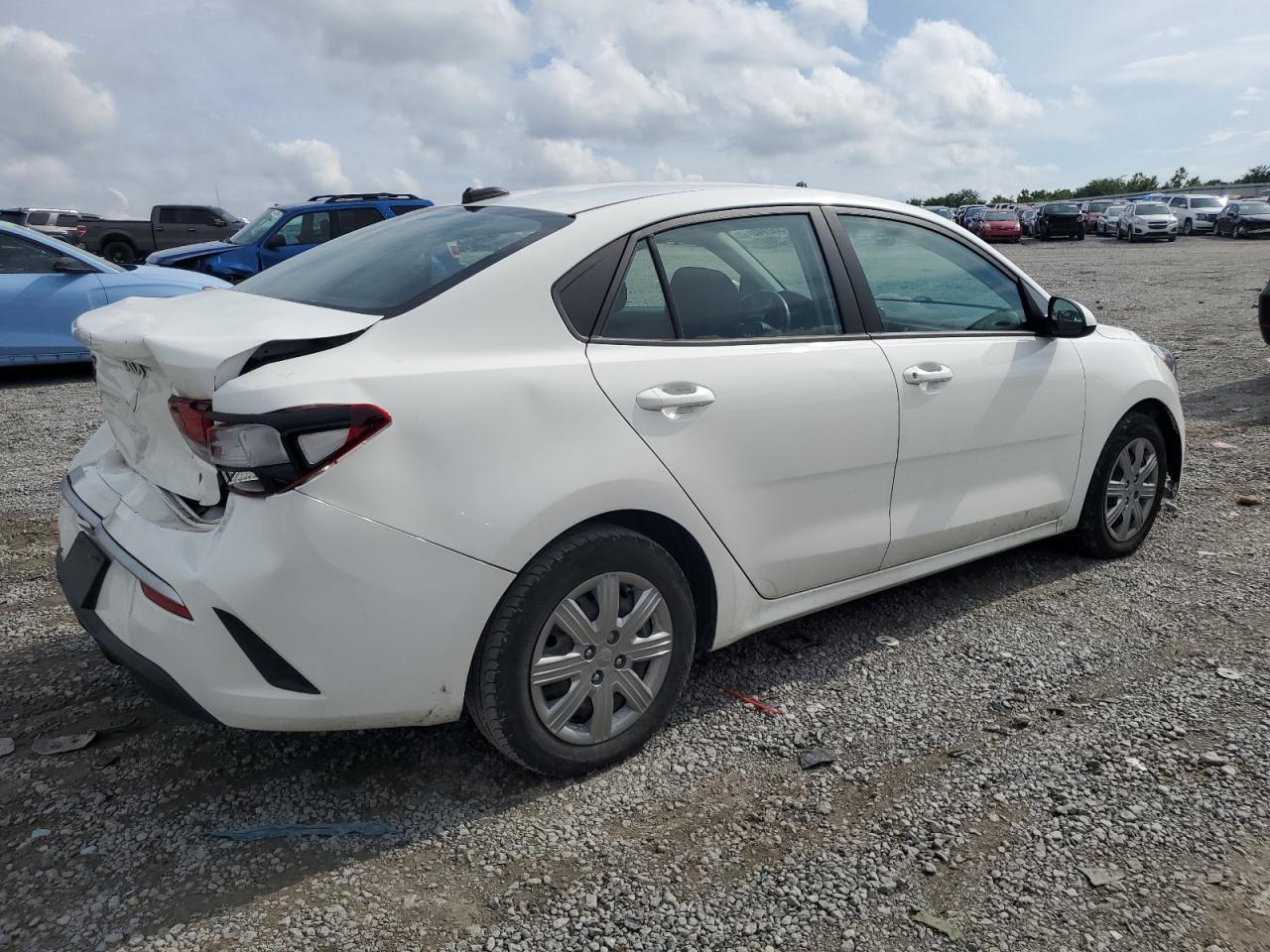 2022 Kia Rio Lx - Фото 3