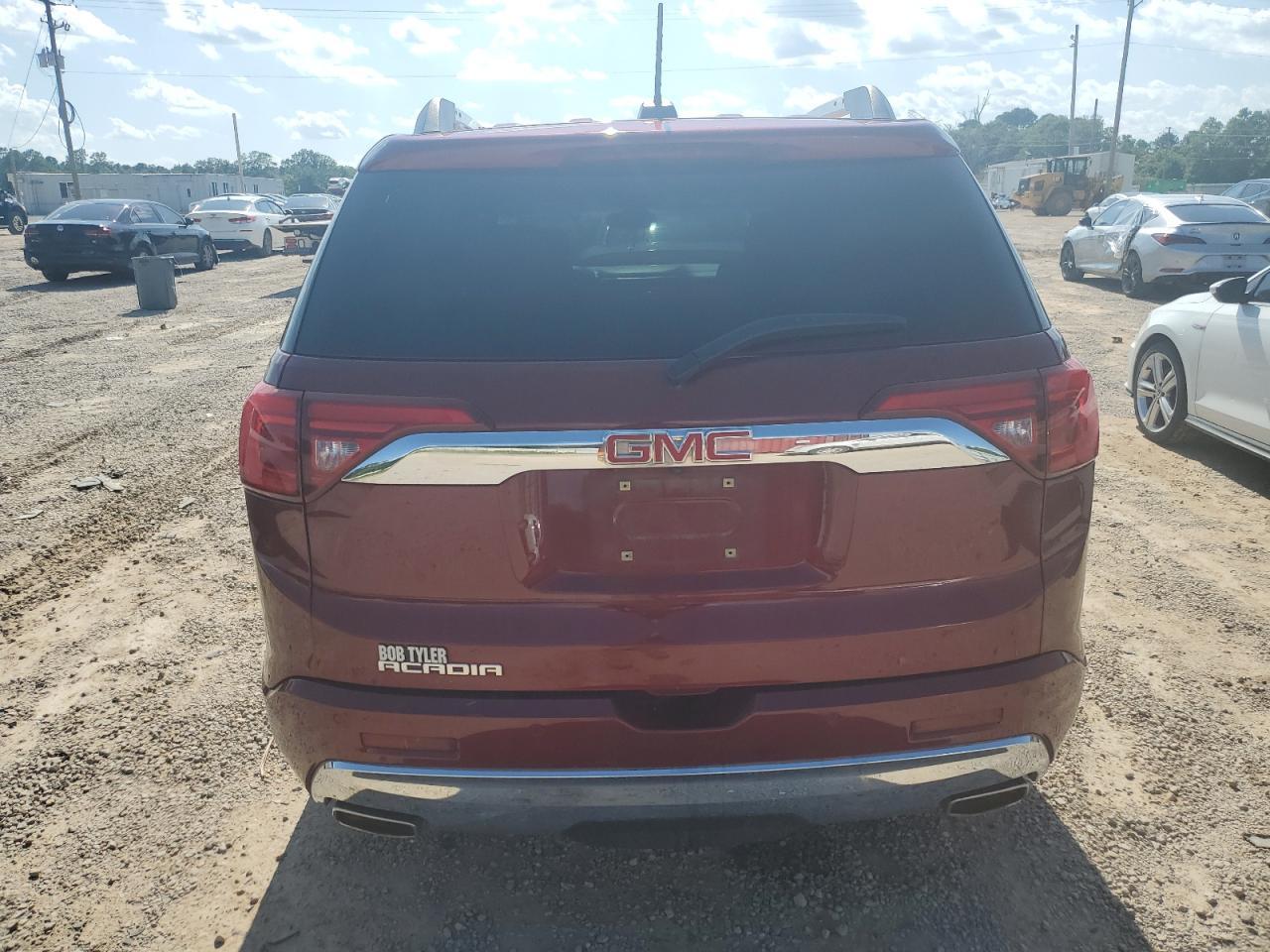 2017 GMC Acadia Denali - Фото 6