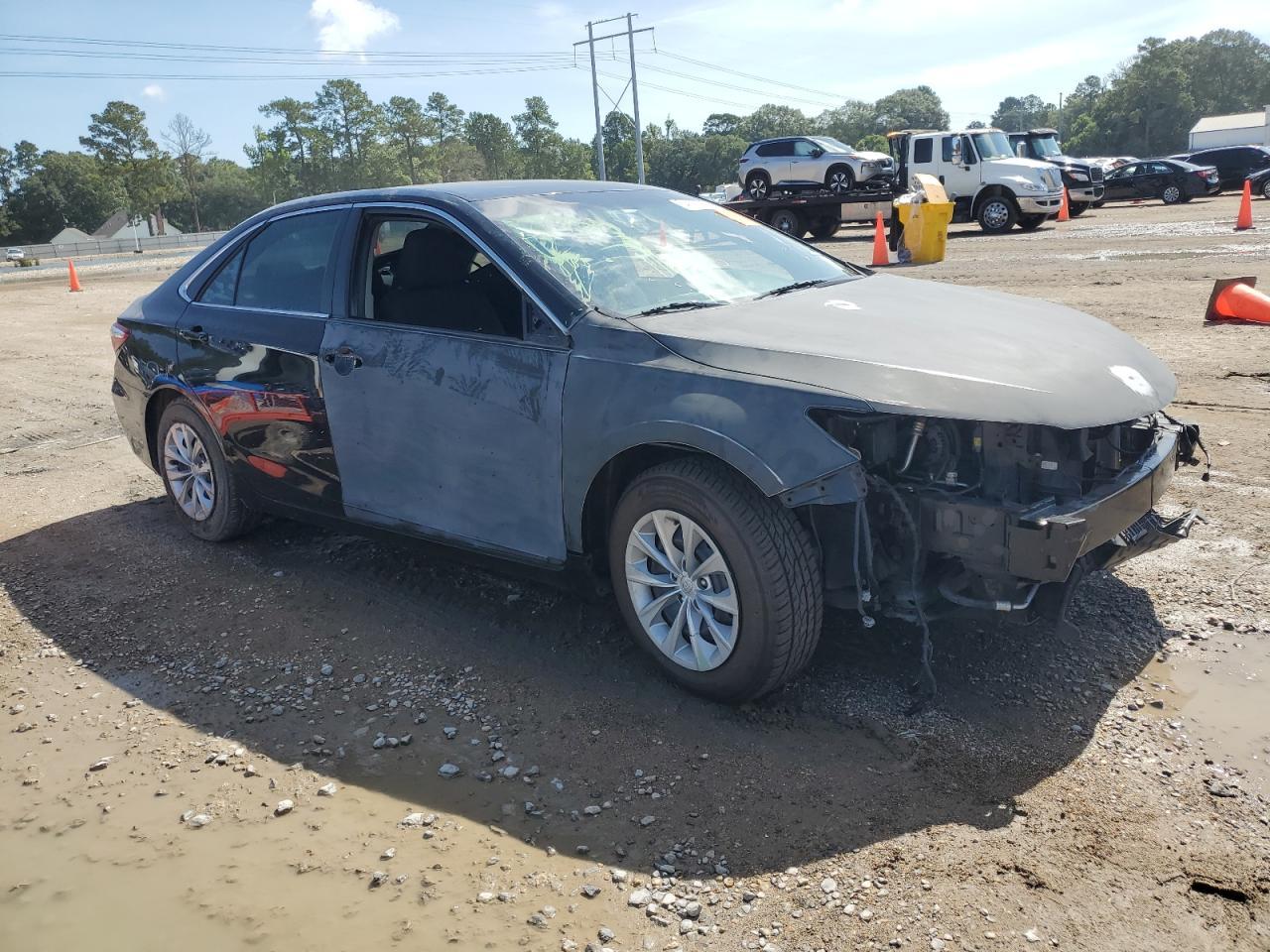 2016 Toyota Camry Le - Фото 4