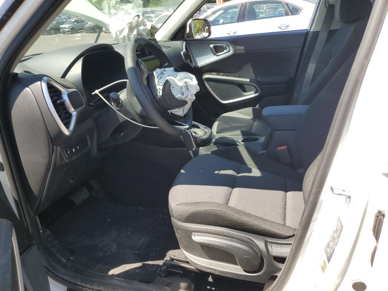 2025 Kia Soul Lx - Image 7