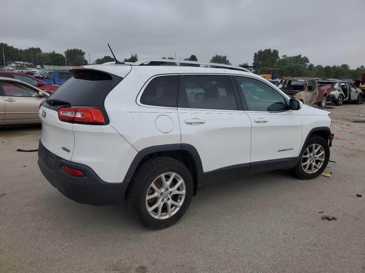 2017 Jeep Cherokee Latitude - Фото 3