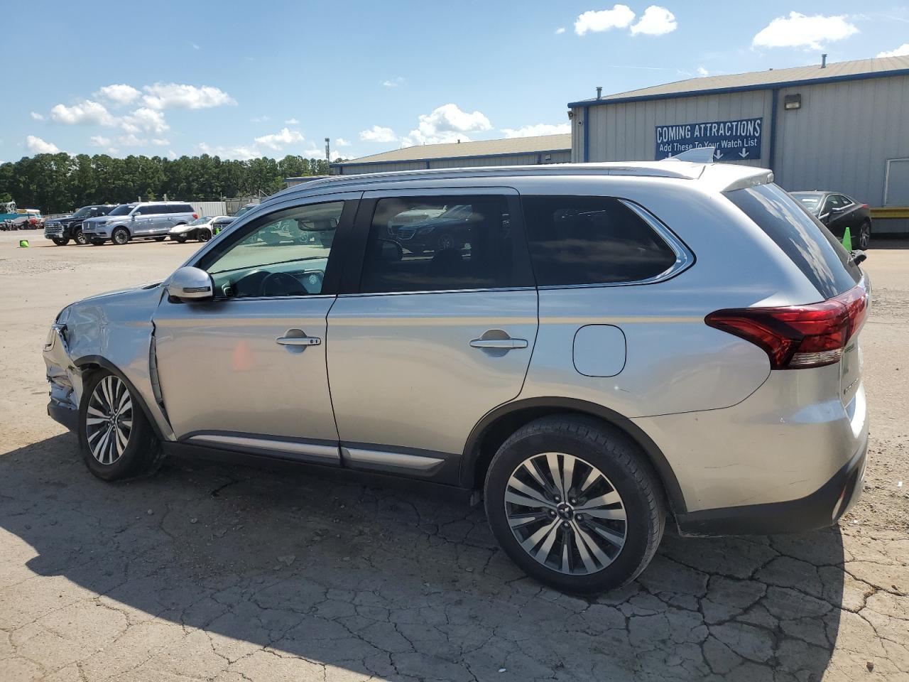2020 Mitsubishi Outlander Se - Image 2