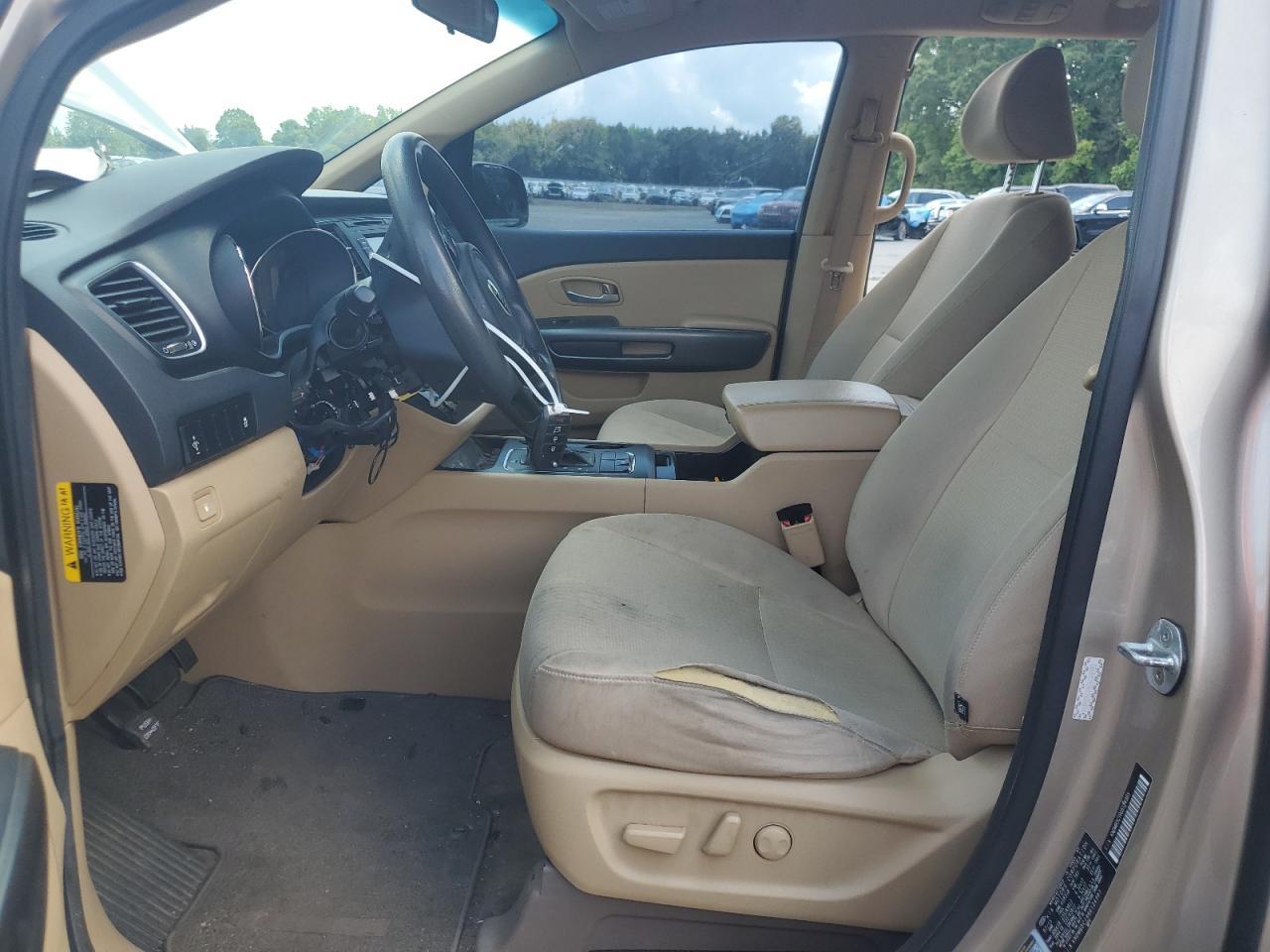 2016 Kia Sedona Lx - Image 7