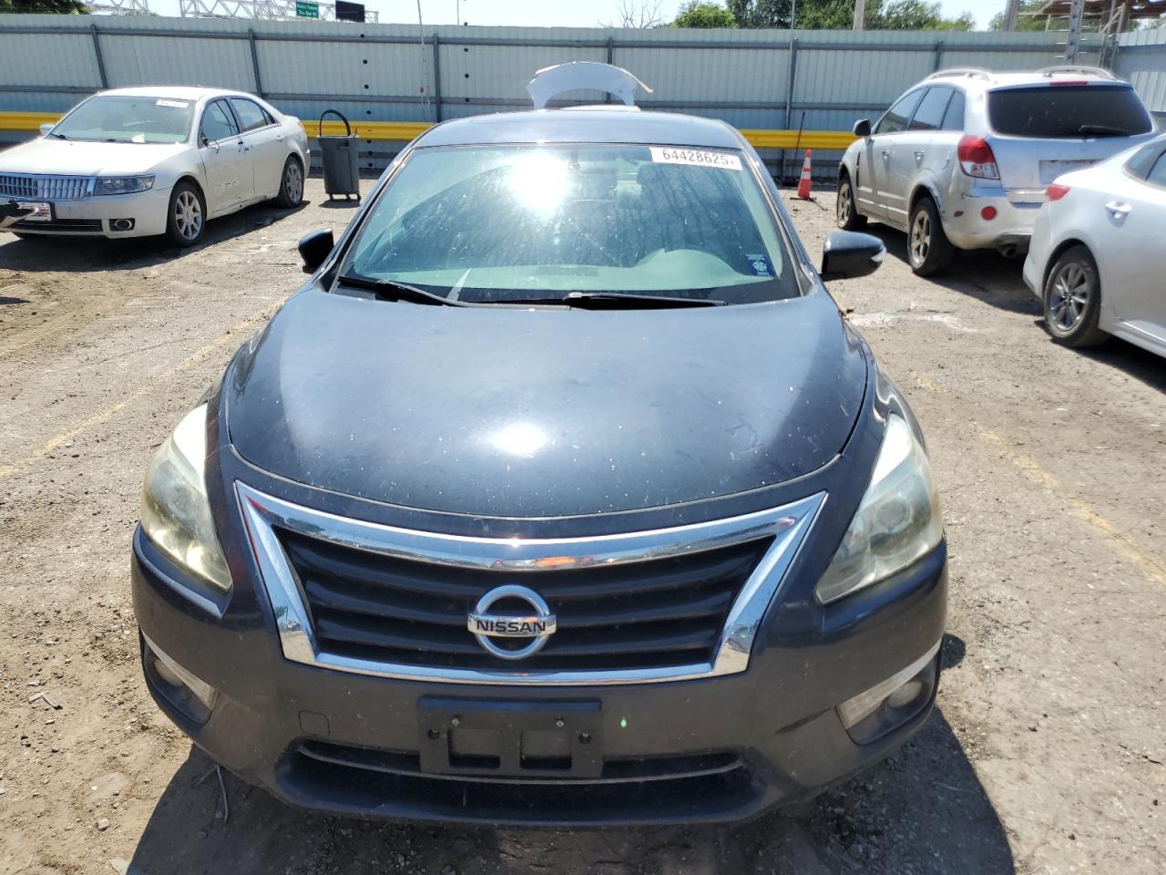 2015 Nissan Altima 2.5 - Image 5