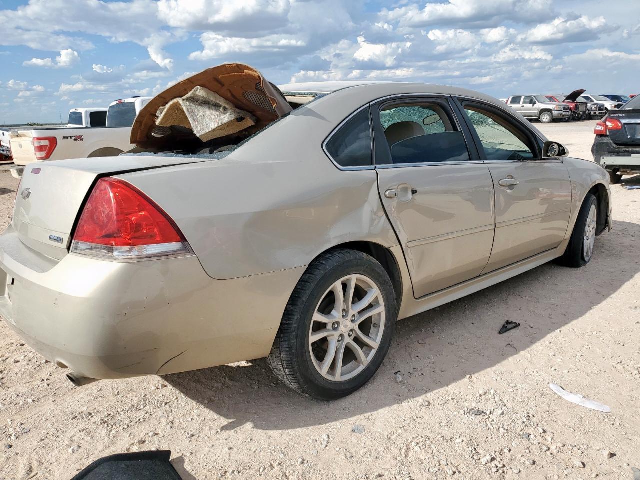 2012 Chevrolet Impala Lt - Image 3