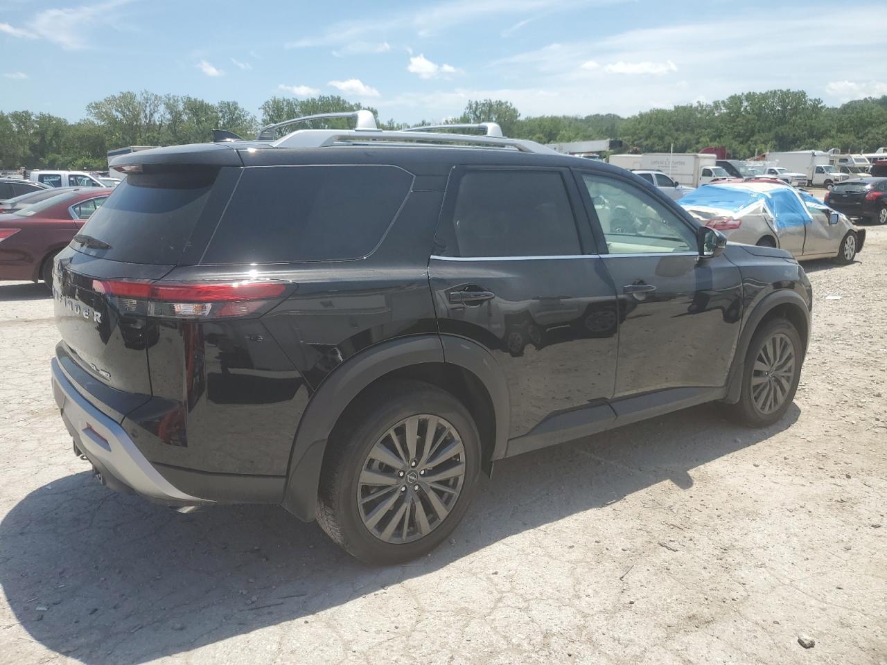 2025 Nissan Pathfinder Sl - Фото 3