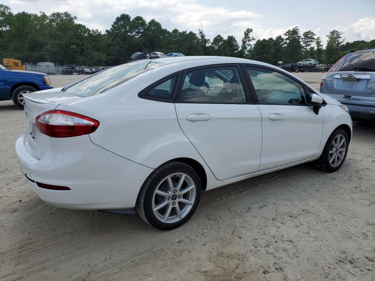 2018 Ford Fiesta Se - Фото 3