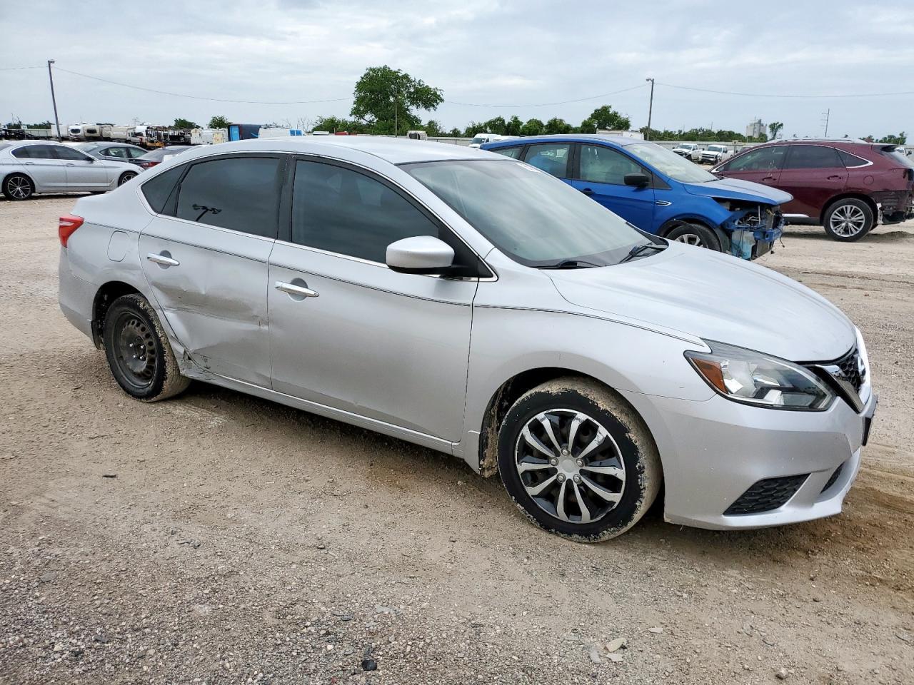 2017 Nissan Sentra S - Фото 4