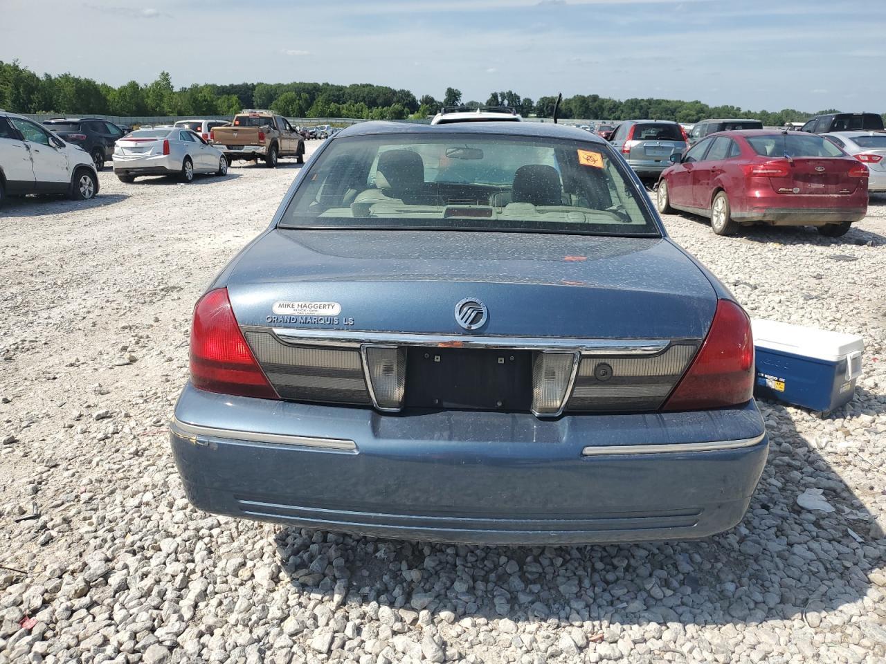 2010 Mercury Grand Marquis Ls - Image 6
