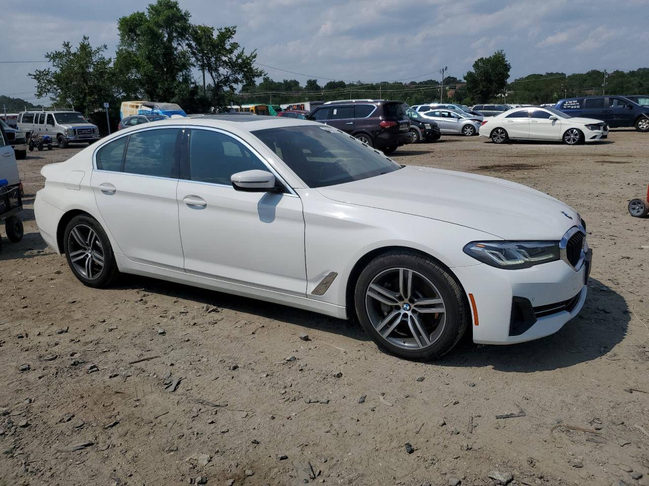 2021 BMW 530 Xi - Фото 4