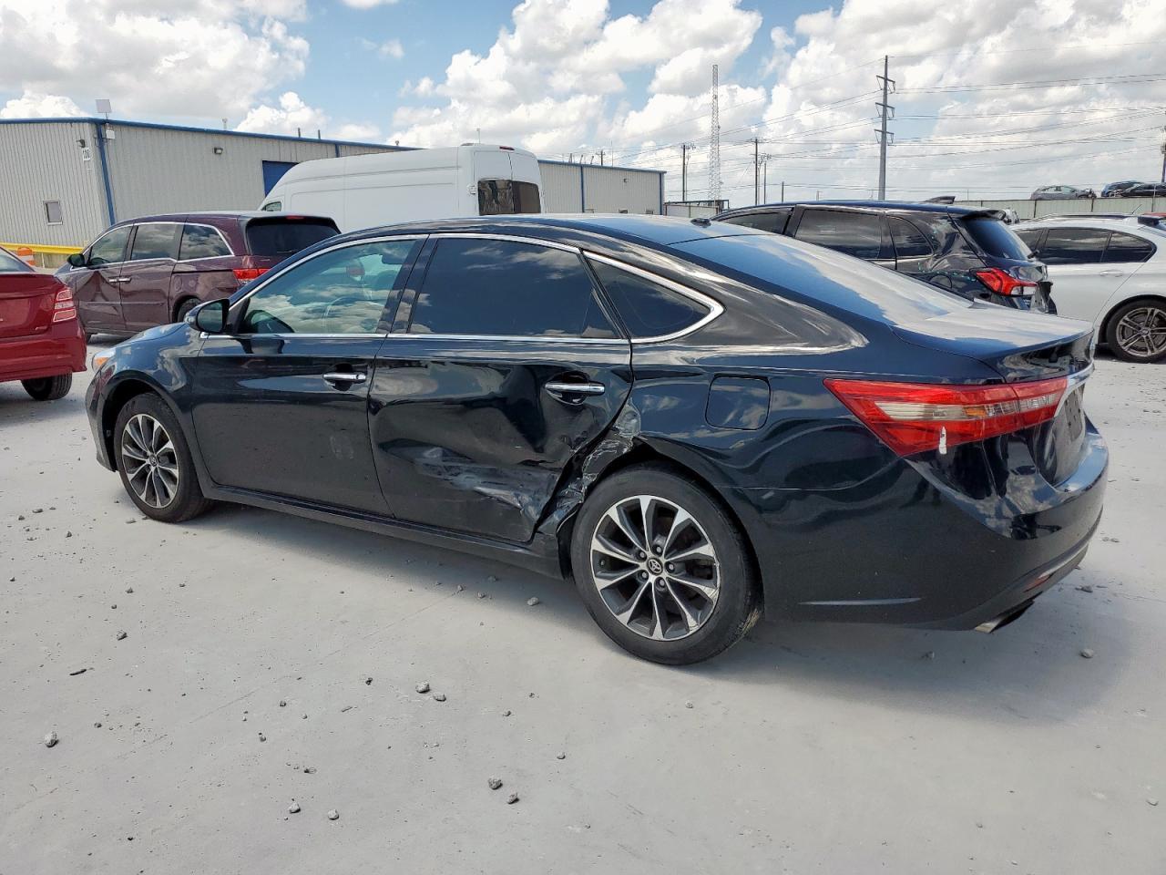 2016 Toyota Avalon Xle - Фото 2