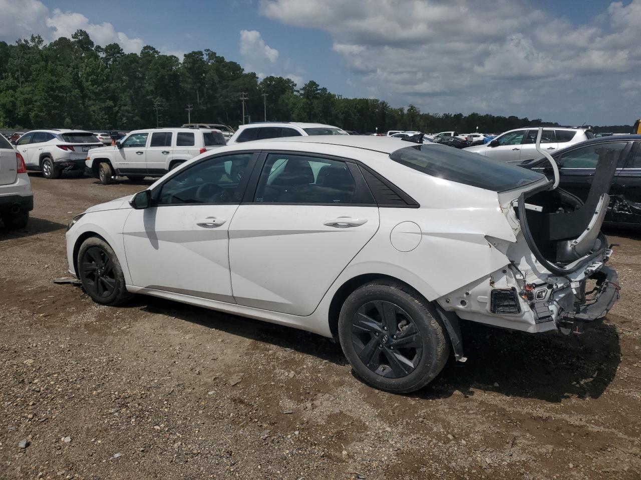 2023 Hyundai Elantra Sel - Фото 2