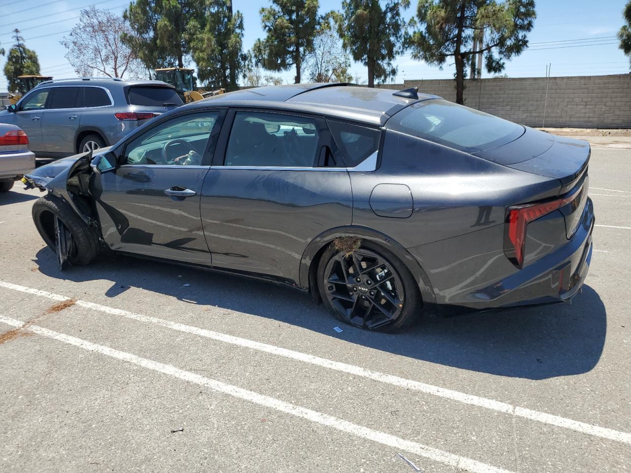 2025 Kia K4 Gt-Line Turbo - Фото 2